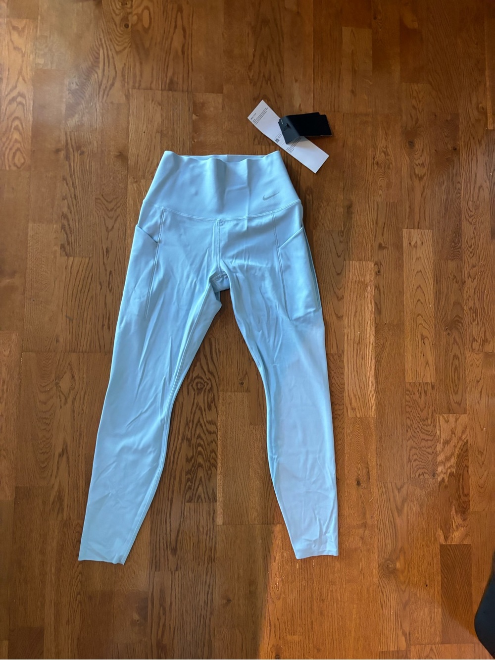 Nike Women’s Light Blue Leggings NWT